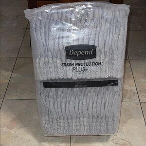 Depend Fresh Protection Plus+